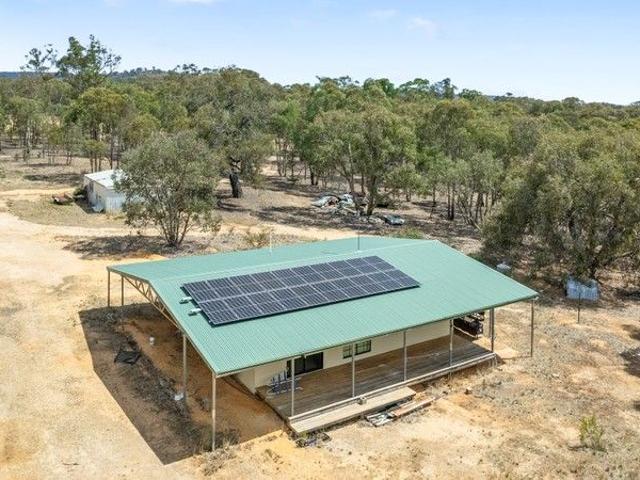 Escape the City | Embrace the Country Life Bush Retreat Stuart Mill via St Arnaud Approx. 50 Acres | 2 Bedroom Home + Shedding