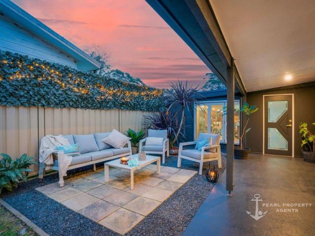 Bush, Swan Lake, Beach. Your Choice!