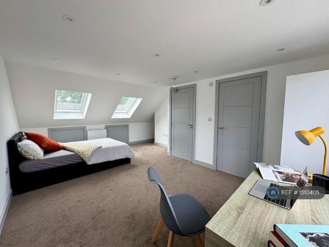 Bushey Mill Lane, Watford, WD24 1 bed in a house share to rent £1,100 pcm £254 pw
