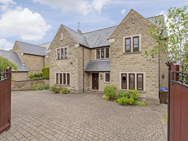 Bushey Wood Grove, Sheffield S17 4 bed detached house to rent £3,500 pcm £808 pw