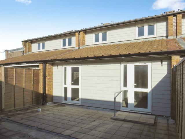 Bushfield Court, Peterborough PE2, 1 bed flat to rent, £825 pcm | PrimeLocation