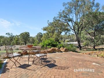 Bushland, Views, A Home That's Different