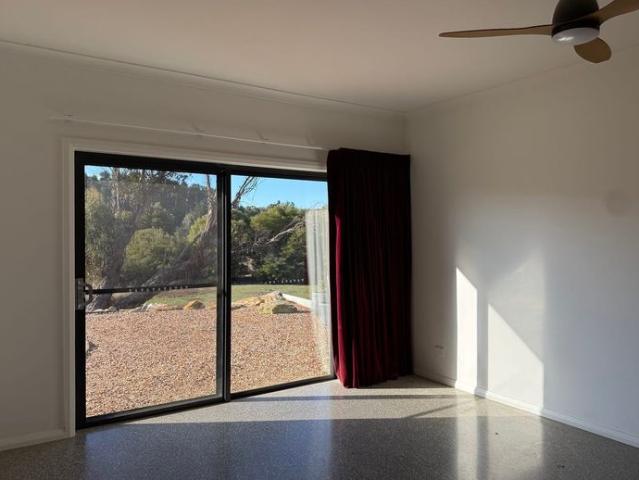 Bushland Views, Northern Sun & Kangaroos at Your Doorstep