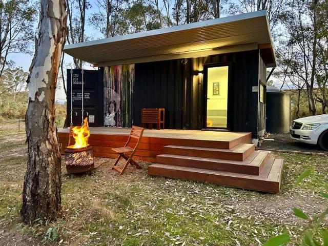 Bushland Beauty Meets Off Grid Living