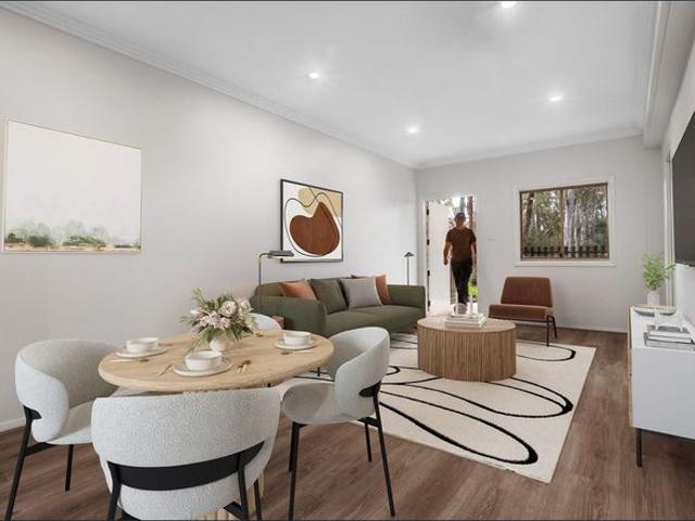 BUSHLAND OUTLOOK RIGHT NEAR TOWN CENTRE!