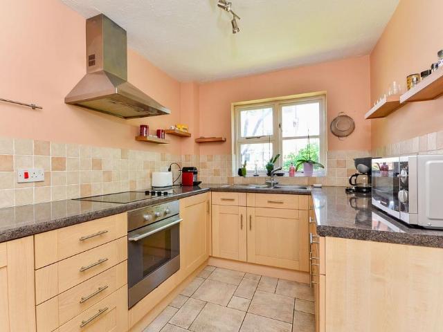 Bushwood Drive, Bermondsey, London, SE1 1 bed flat to rent £2,200 pcm £508 pw