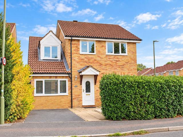 Bushy Close, Oxford OX2, 3 bed detached house to rent, £2,350 pcm | PrimeLocation
