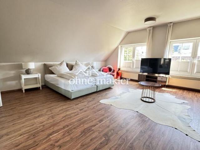 Business Zimmer mit eigenem Bad, Terrasse, Parkplatz & Serviceoptionen nahe Köln