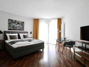 Business Apartment direkt am Barbarossaplatz – zeitwohnen.de