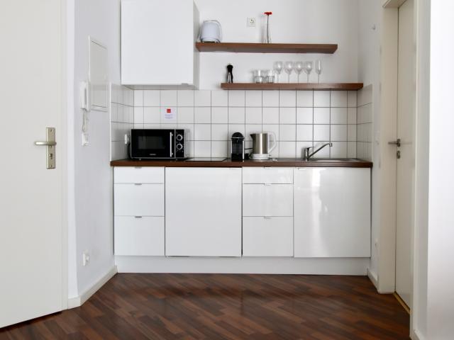 Business Apartment in Top Location Near Barbarossaplatz – euhabitat