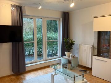 Business Apartment with terrace All Inclusive Rent, Workspace, Quiet & Move in ready
