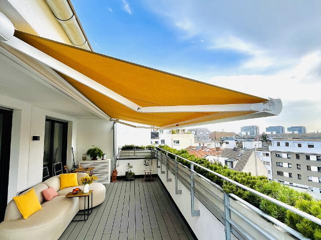 Business Plus – Penthouse mit großzügiger Süd Dachterrasse über den Dächern der Innenstadt – zeitwohnen.de