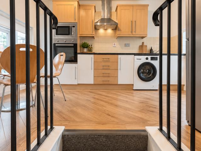 Buslingthorpe Lane, Leeds LS7, 1 bed semi detached house to rent, £1,100 pcm | PrimeLocation