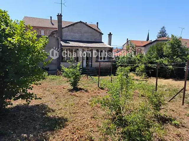 Bussières 42510 Achat / Vente maison 5 pièces t5 au dernier étage cave