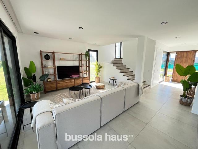 Bussola Haus