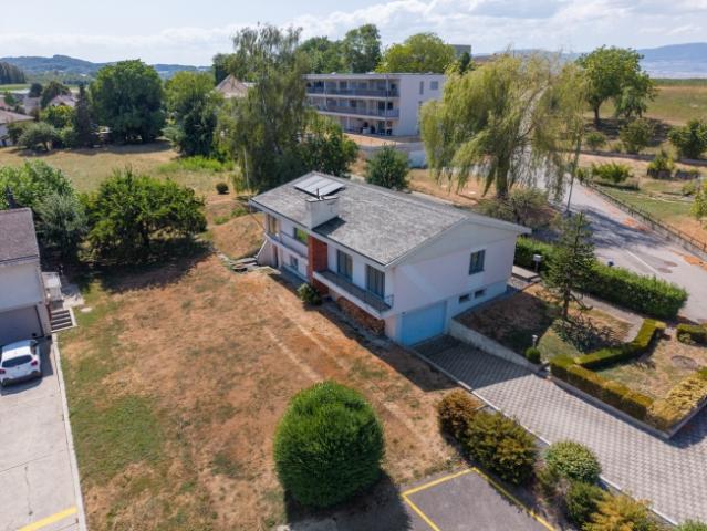 Bussy, zu verkaufen, Einfamilienhaus mit 5.5 Zimmern, Grundstück von 1297 m2