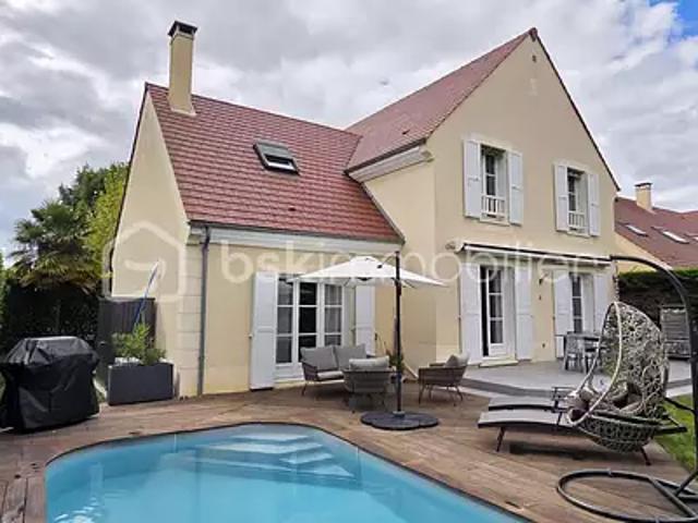 Bussy Saint Georges 77600 Achat / Vente maison 7 pièces t7 piscine terrasse
