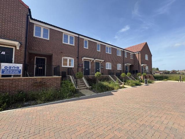 Butterwick Gardens, Butterwick, BOSTON 2 bed maisonette to rent £825 pcm £190 pw