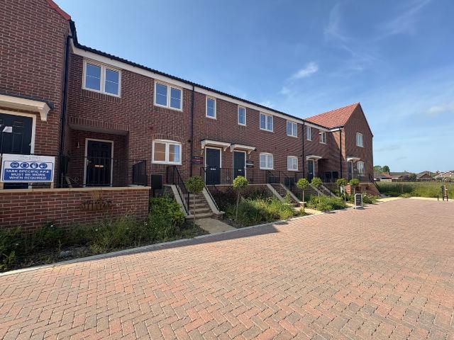 Butterwick Gardens, Butterwick, Boston PE22, 2 bed maisonette to rent, £825 pcm | PrimeLocation