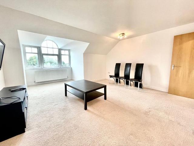 Buttery Mews, Cannon Hill 2 bed flat to rent £1,850 pcm £427 pw