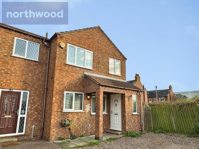 Buttermere Court, Selby, YO8 2 bed semi detached house to rent £950 pcm £219 pw