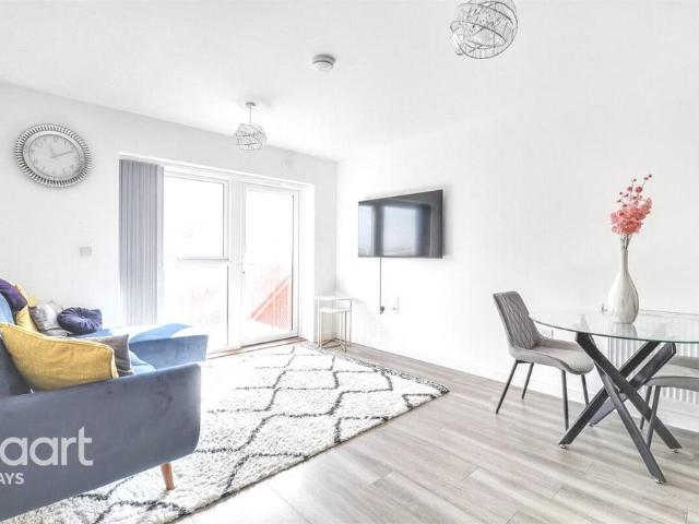 Buttermere Way, Grays 1 bed flat to rent £1,350 pcm £312 pw