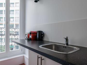 Buttes Chaumont Modern and stylish 1 BR apartment, Paris Amsterdam Apartments for Rent