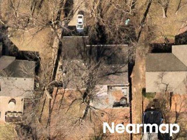 Buttonwood Dr
