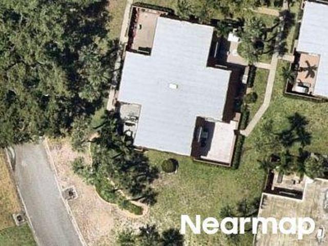 Buttonwood Ln