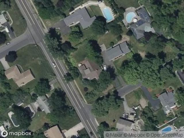 Buttonwood Ln