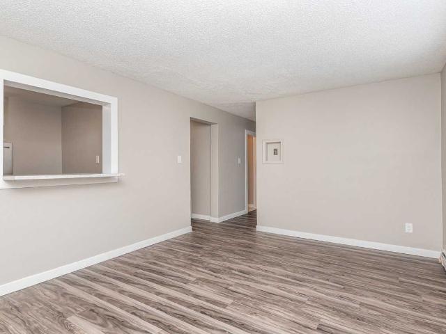 Button Place 1 Bedroom Apartment for Rent at 10207 116 St Nw, Edmonton, AB T5K 1W3 Oliver