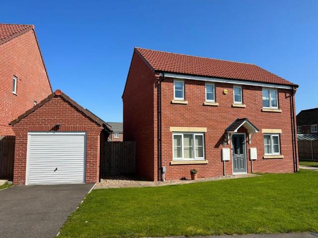 Buttle Lea, Pocklington, York, East. 3 bed detached house to rent £1,275 pcm £294 pw