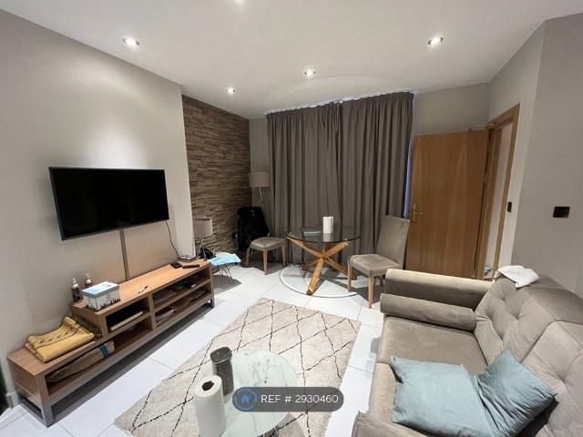 Butts Court, Leeds LS1, Studio to rent, £975 pcm | PrimeLocation