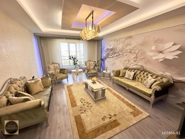 BÜTÜN DETAYLARIYLA FARK YARATAN ÖZEL YAPIM 3.5+1 SATILIK DAİRE