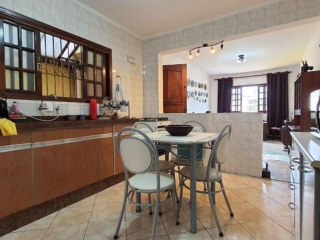 BUTANTÃ CASA 3 QUARTOS