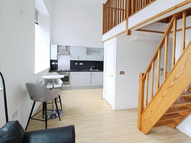 Butcher Street, Leeds, West. 1 bed flat to rent £875 pcm £202 pw