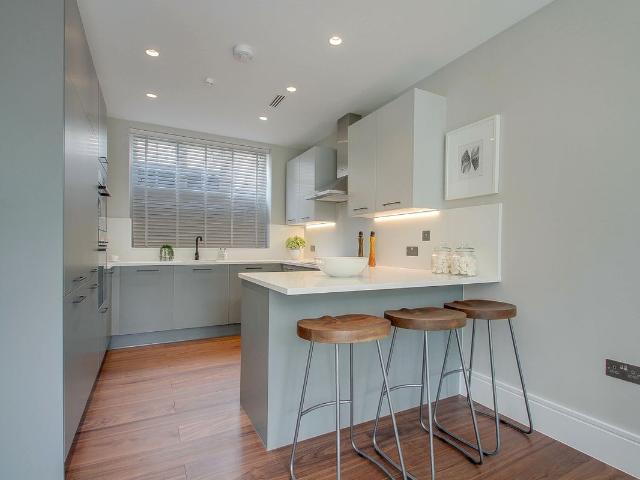 Bute Mews, Hampstead Garden Suburb NW11, 3 bed terraced house to rent, £4,200 pcm | PrimeLocation