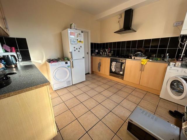 Bute Avenue, Nottingham NG7, 4 bed shared accommodation to rent, £498 pcm | PrimeLocation