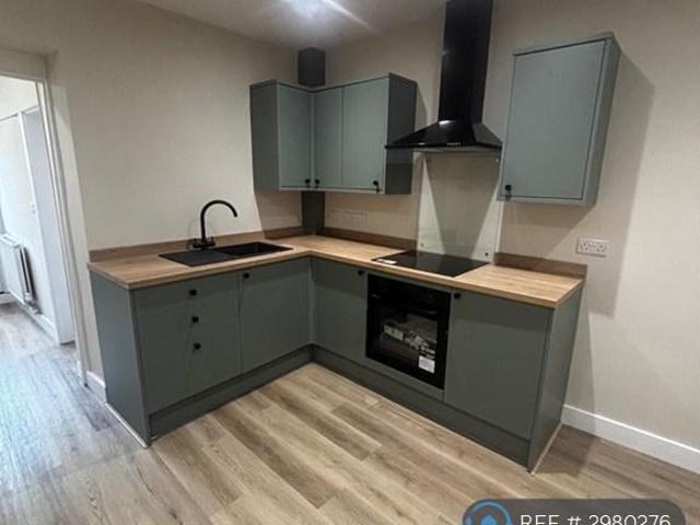 Bute St, Treorchy, CF42 3 bed terraced house to rent £850 pcm £196 pw