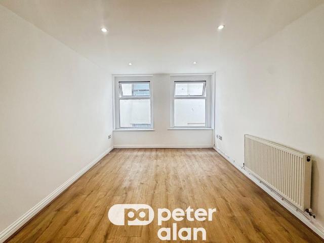 Bute Street, Cardiff, CF10 1 bed flat to rent £995 pcm £230 pw