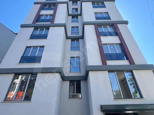BUTİK SİTEDE 7. KAT 2+1 ÖN CEPHE OTOPARKLI SIFIR DAİRE