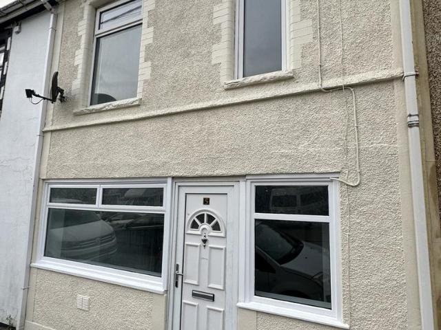 Butleigh Terrace, Tredegar, NP22 4QS 3 bed terraced house to rent £750 pcm £173 pw