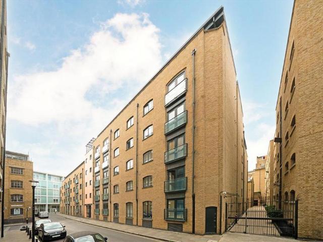 Butlers & Colonial Wharf, London SE1 1 bed flat to rent £2,400 pcm £554 pw