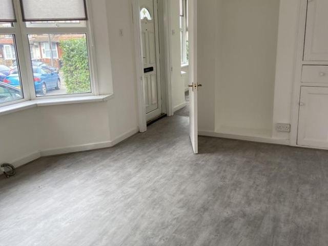 Butlin Road LU1, 1 bed flat to rent, £800 pcm | PrimeLocation