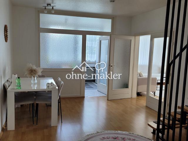 Buxtehude, großzügige 4 Zi. Whg. Balkon, 2 Ebenen, zentral