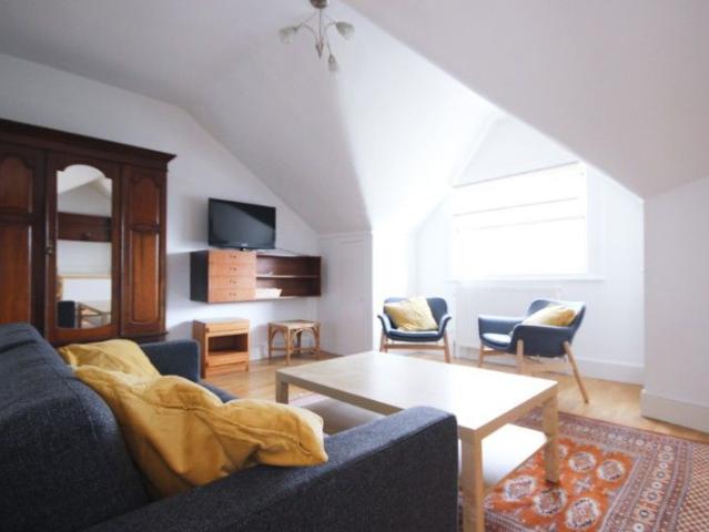 Buxton Gardens, Acton, London W3