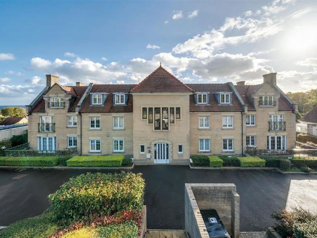 Buxton Road, Weymouth DT4, 2 bed flat to rent, £1,350 pcm | PrimeLocation