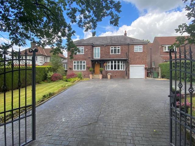 Buxton Road, Disley, Stockport SK12, 4 bed detached house to rent, £3,995 pcm | PrimeLocation
