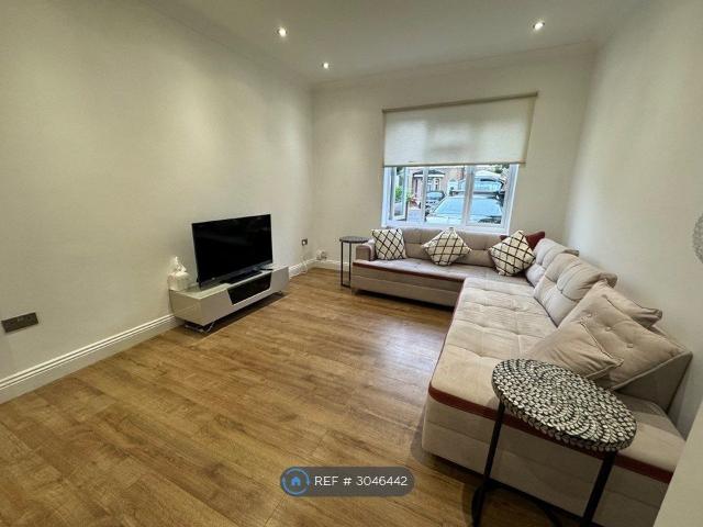 Buxton Road, London E15, 3 bed terraced house to rent, £3,000 pcm | PrimeLocation