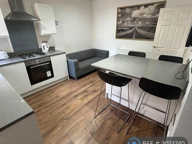 Buxton Road, London, E15 5 bed terraced house to rent £3,900 pcm £900 pw